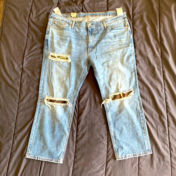 Men Levi’s 541 ripped jeans 46 waist